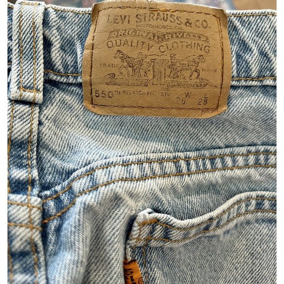 Vintage Levis 550 Jeans Mens 26X28 Orange Tab 90s Relaxed Student Fit Light Wash - Picture 16 of 16